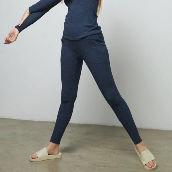 NEW - Lunya Restore Thermal High Rise Legging - Picture 4 of 5